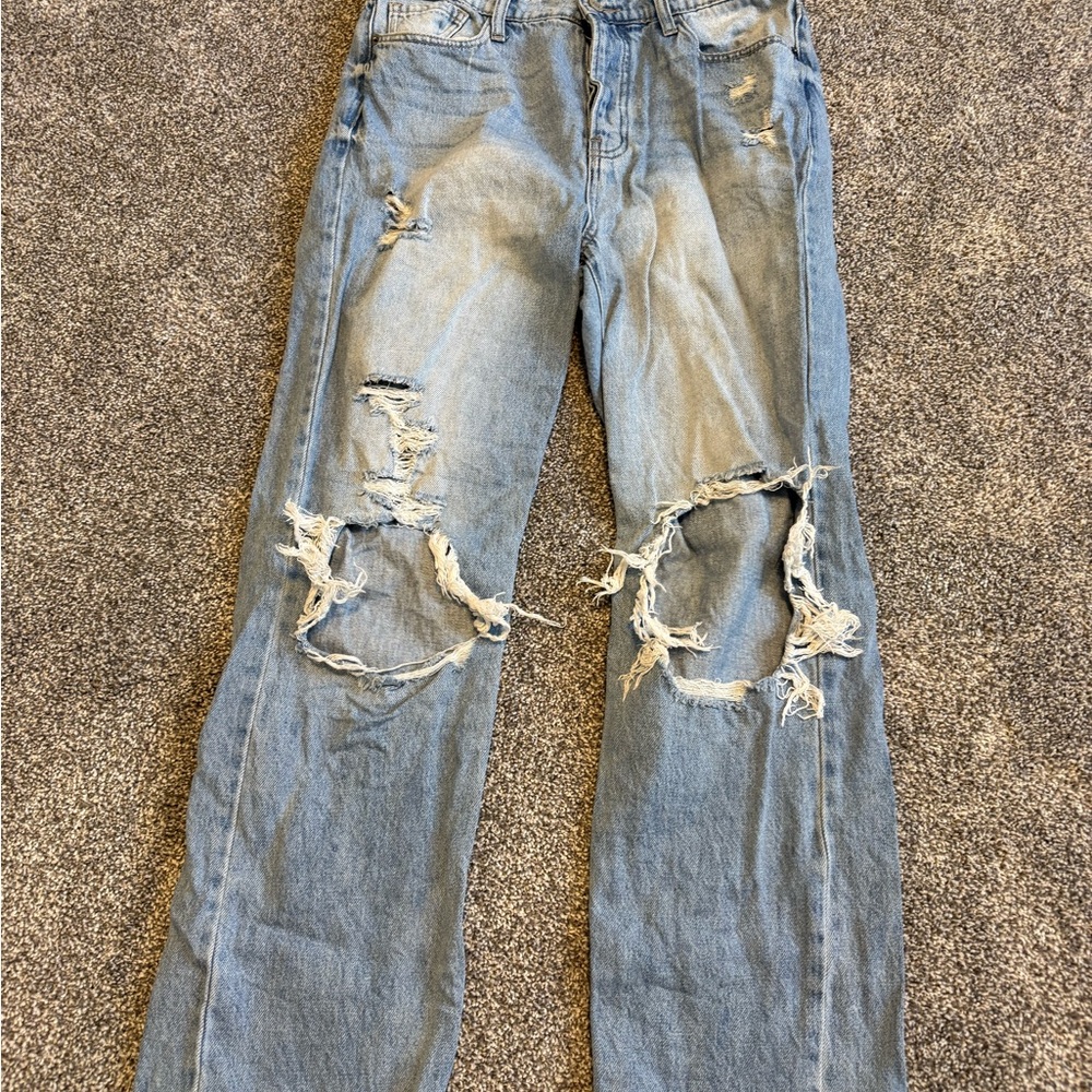 Buckle Distressed Light Blue Ripped Straight-Leg Jeans Mom Jean Willow & Root